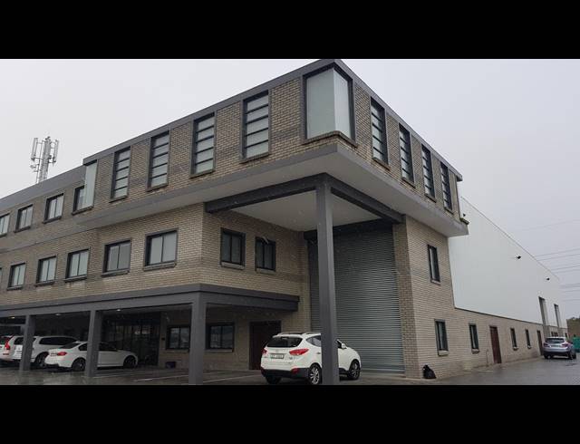 3,081M² FACTORY TO LET IN SAXON INDUSTRIAL